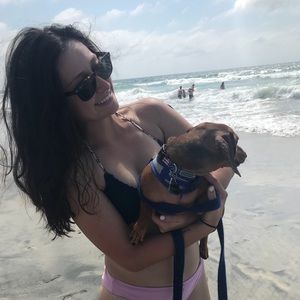 Meet your Posher, Emily